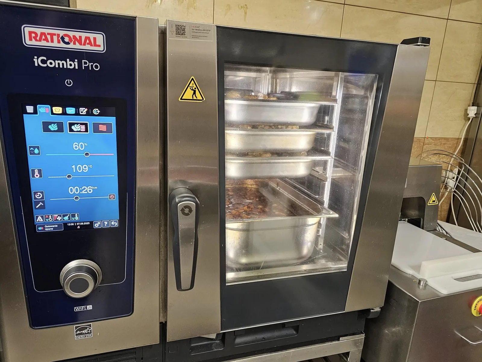 Profesjonalny piec Rational w kuchni Pizza Max